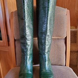 Aquatalia Green knee high leather boots size 7 1/2